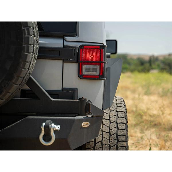 DV8 OFFROAD 正規品 アーマーフェンダーフレア 左右セット ライト付