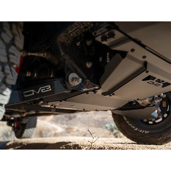 DV8 OFFROAD 正規品 リアスキッドプレート アンダーカバー ロゴ入