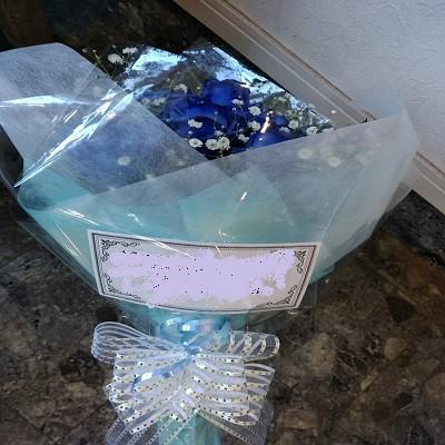 １０本のブルーローズとカスミソウの花束！メッセージそ添えて花束を！ |  | 05