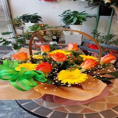 オレンジと黄色、２色の元気色☆フラワーアレンジ!(^^)!華やかカラー★ |  | 04