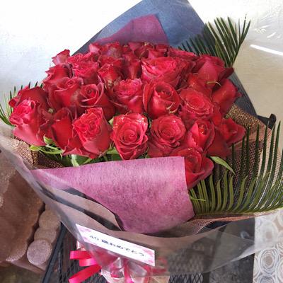 キラキラとラメの付いた【赤いバラ】40本の花束を記念日などの贈りものに |  | 11