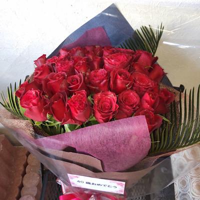 キラキラとラメの付いた【赤いバラ】40本の花束を記念日などの贈りものに |  | 09