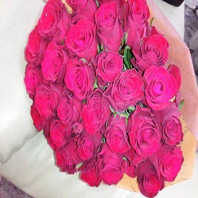 豪華な３０本の赤いバラの花束にメッセージを添えて贈り物に（*^_^*）★ |  | 02