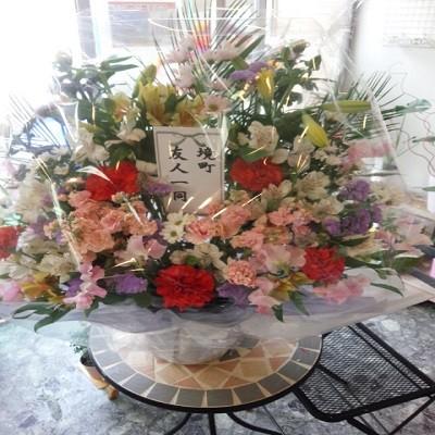 色とりどりの季節のお花で華やかな仏花アレンジです【配達エリア限定商品】 |  | 03