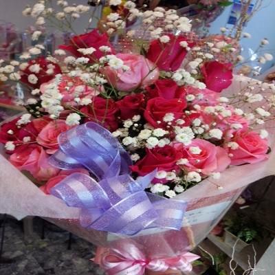 好評☆鮮やかなピンク色のバラの花束！送料無料☆かすみ草と一緒に・・☆ | 