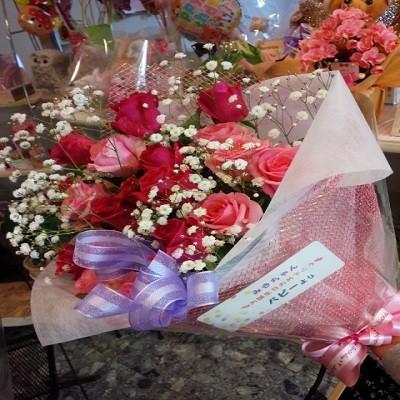 好評☆鮮やかなピンク色のバラの花束！送料無料☆かすみ草と一緒に・・☆ |  | 01