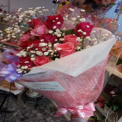 好評☆鮮やかなピンク色のバラの花束！送料無料☆かすみ草と一緒に・・☆ |  | 04