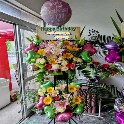 ☆Ｂｉｒｔｈｄａｙバルーンとハートのバルーン付き生花スタンド2段でサプライズ！！花種・バルーン色・種類すべて当店にお任せ?商品 |  | 03