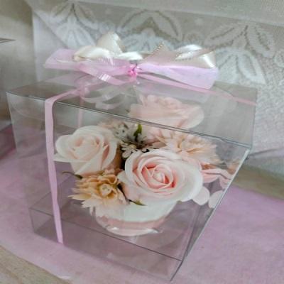 薄いピンク色の可愛らしいバラのソープフラワーをご自宅用や贈り物に |  | 01