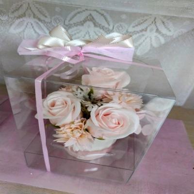 薄いピンク色の可愛らしいバラのソープフラワーをご自宅用や贈り物に |  | 05