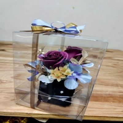 ラメの付いた紫バラのソープフラワーアレンジ☆にメッセージを添えて贈り物に！ |  | 07