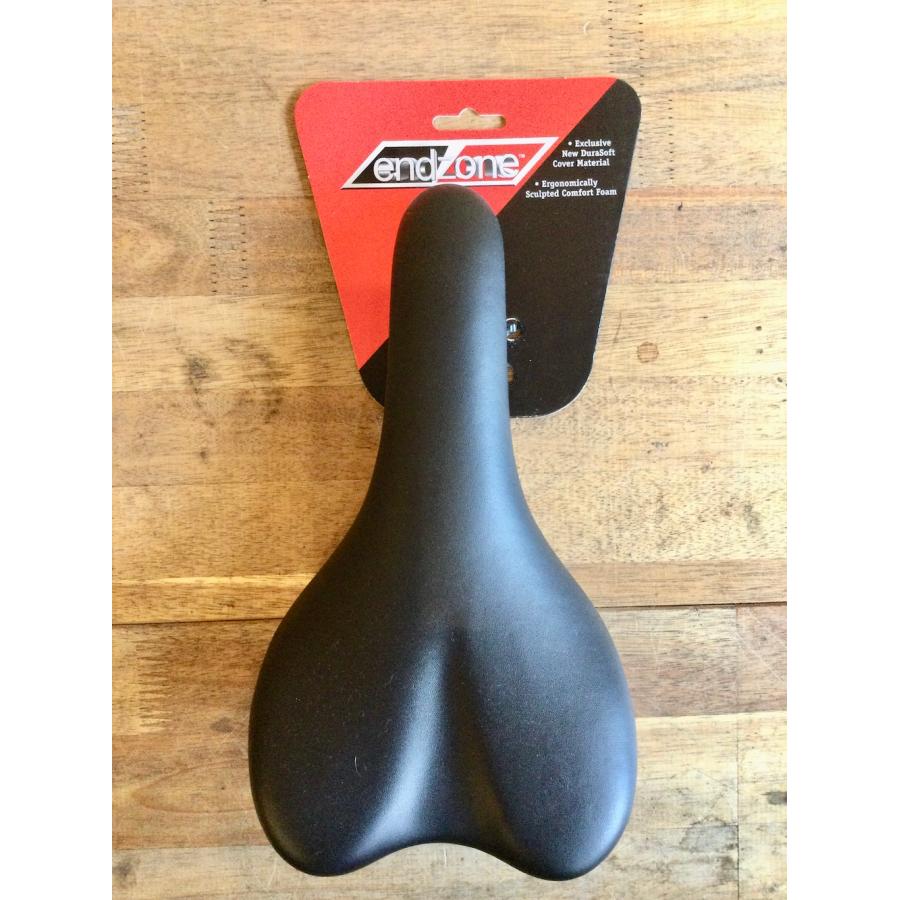 ZUNOW ブラックスエードサドル（新品未使用） サドル endzone Velo製 VL-3135A Sports/normal saddle black or