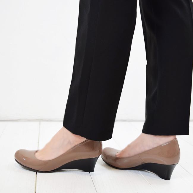 超美品　HILLS AVENUE 　グレー 　ラウンドトゥパンプス　エナメル パンプス レディース 痛くない 疲れにくい ラウンドトゥ