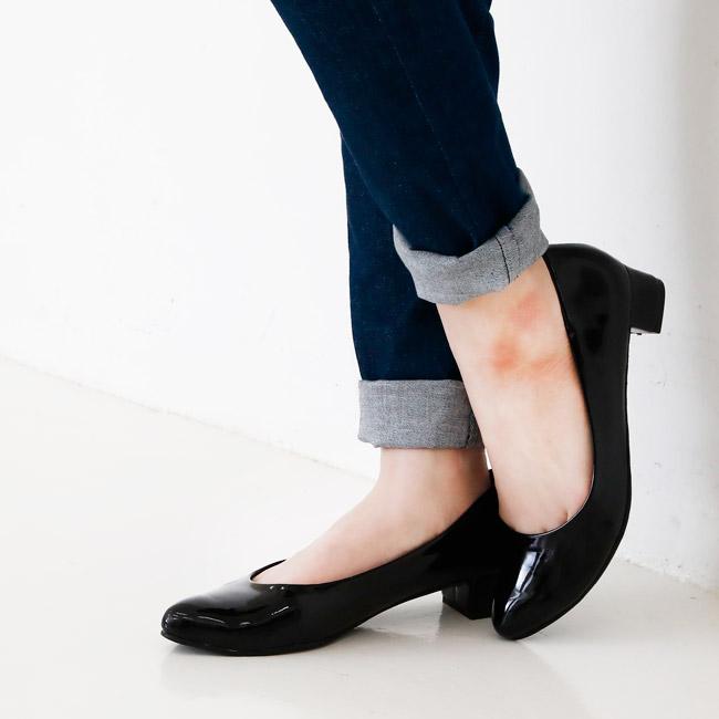 走れる パンプス 痛くない ストレッチ エナメル 太ヒール 長時間 疲れない 黒 SUaSHI 歩きやすい チャンキー 幅広 通勤 入学式 (FOO-MG-R7751W)の画像