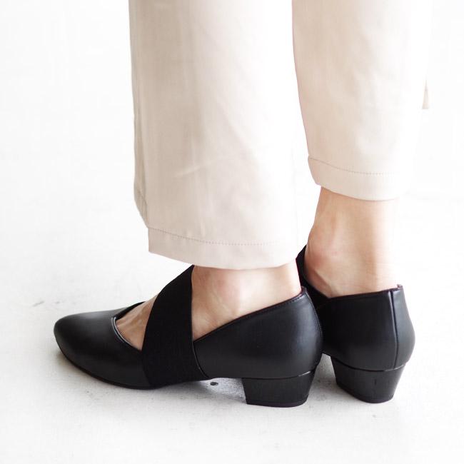 パンプス レディース ストラップ アーモンドトゥ ゴア 日本製 痛くない 歩きやすい クッション 幅広 スアシ 斜めストラップ 防水 黒 (FOO-SN-R9931)の画像