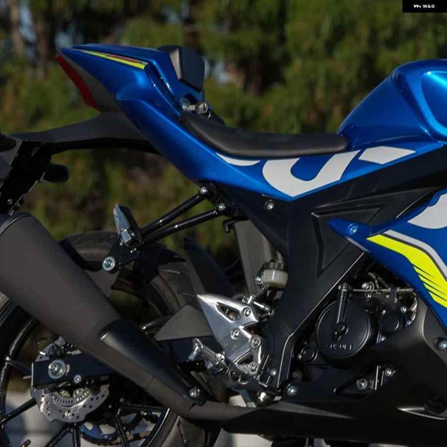 並行輸入品GSX-R125 アクセサリー リアパッセンジャーソロシート カウルカバー ピリオンシート フェアリング スズキ GSXの画像