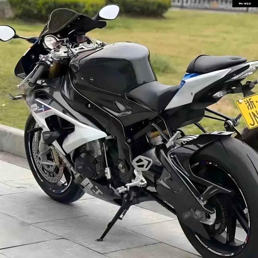 並行輸入品S1000RR スイングアーム カバー アンダー チェーン ガード プロテクター 2009 - 2014 S1000Rの画像