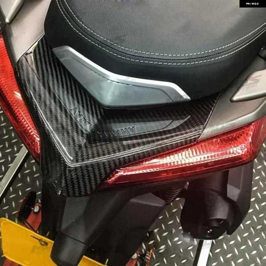 並行輸入品カーボン テールライト アッパーカバー テールウィング 装飾 パネル XMAX250 XMAX300 オートバイ バイクの画像