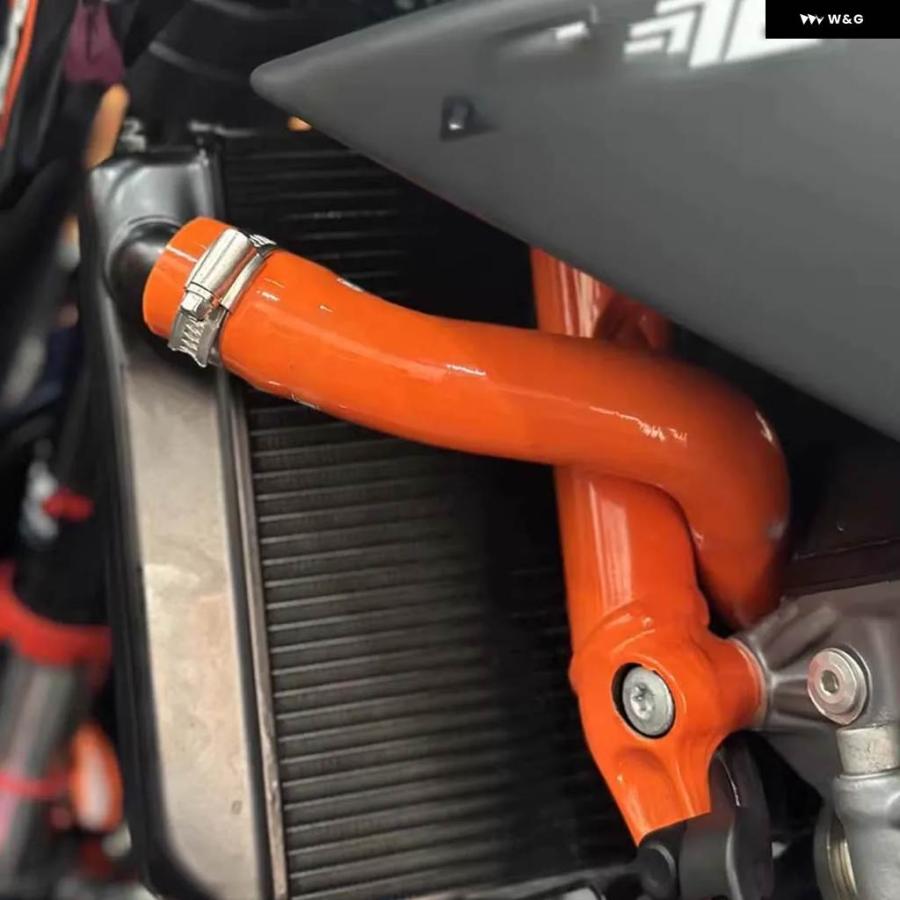 並行輸入品オートバイ DUKE790 シリコン ラジエーター クーラントホースキット クランプキット KTM DUKE890 R DUKE 790 890 R 2020 - 2024 アクセサリーの画像