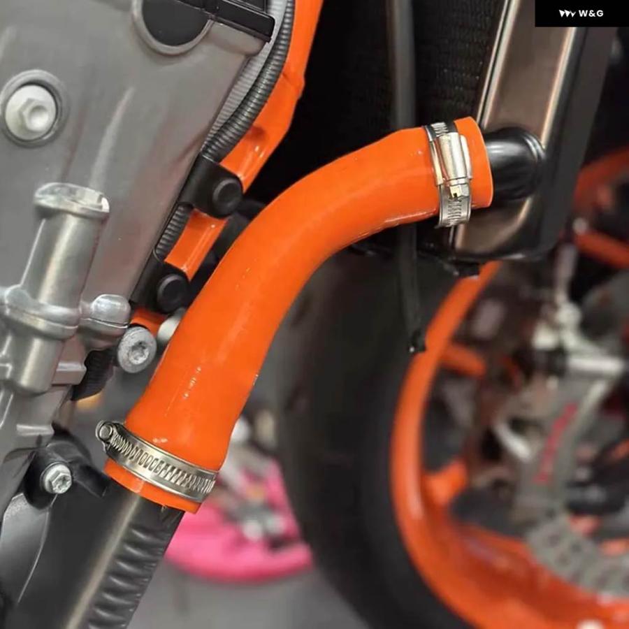 並行輸入品オートバイ DUKE790 シリコン ラジエーター クーラントホースキット クランプキット KTM DUKE890 R DUKE 790 890 R 2020 - 2024 アクセサリーの画像