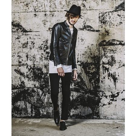 NO ID.（ノーアイディー） 【】カウレザーVネックシングルライダース