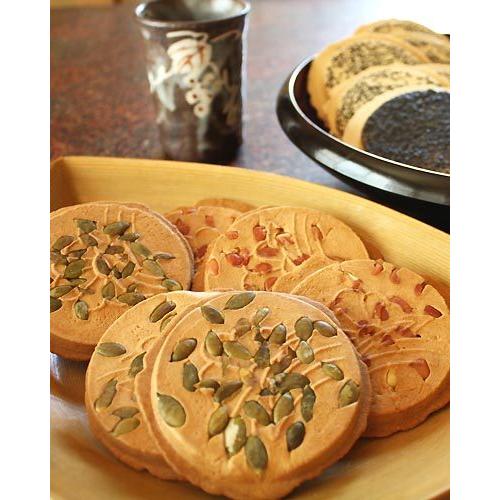 青森名物 【ねぷた煎餅（40枚入）】 津軽せんべい7種類、計40枚 送料