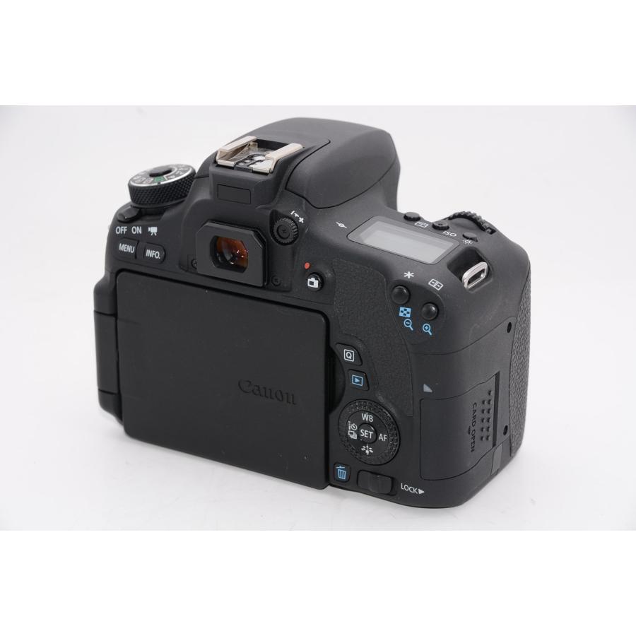 Canon デジタル一眼レフカメラ EOS 8000D レンズキット EF-S18