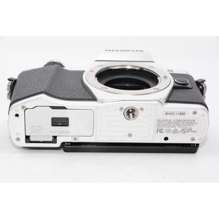 最新人気最新人気OLYMPUS ミラーレス一眼 OM-D E-M10 MarkII ボディー