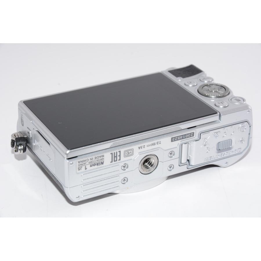 【中古】【外観並級】Nikon ミラーレス一眼 Nikon1 J5 ダブルレンズキット シルバー_2