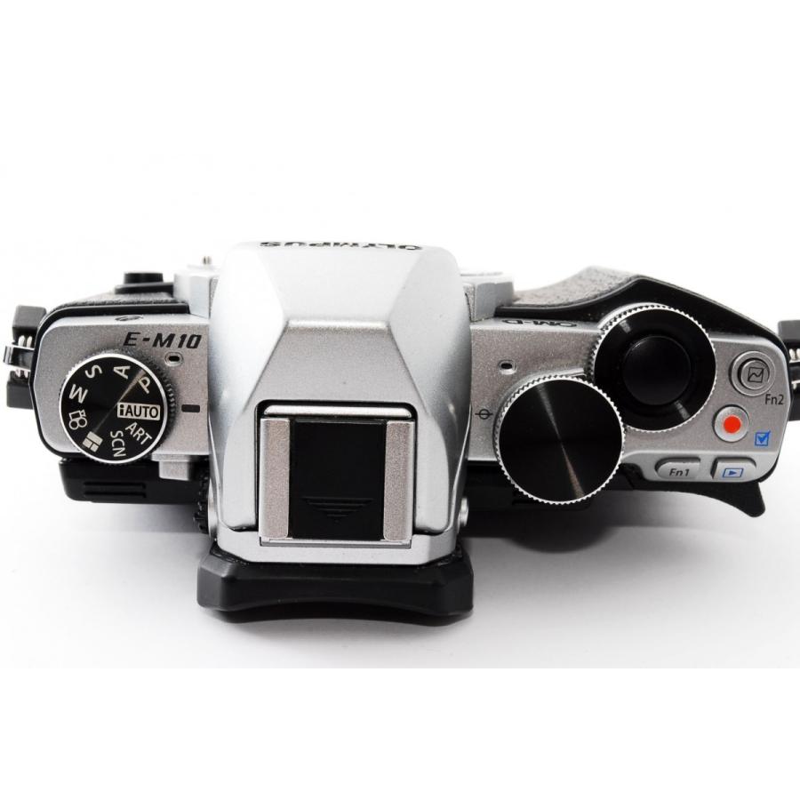 オリンパス OLYMPUS OM-D E-M10 シルバー レンズセット 美品
