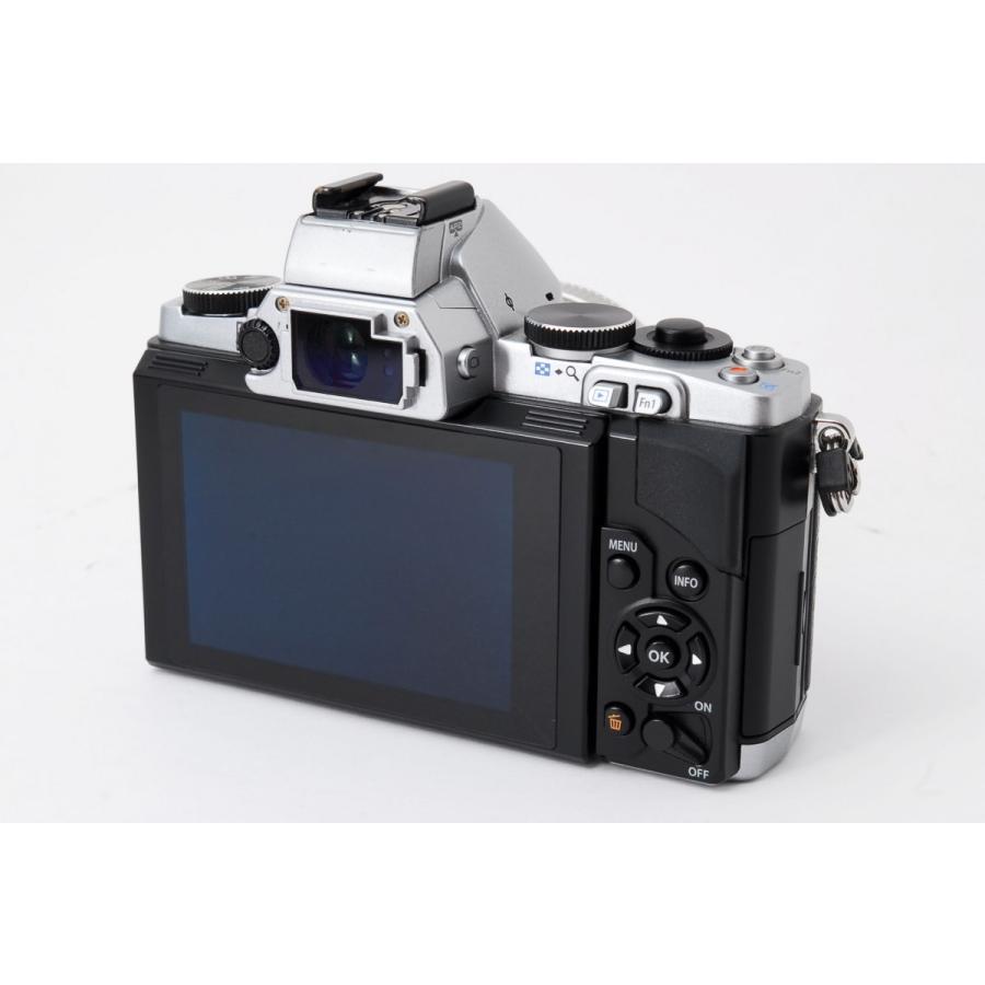 オリンパス OLYMPUS OM-D E-M5 シルバー レンズセット 美品 SD