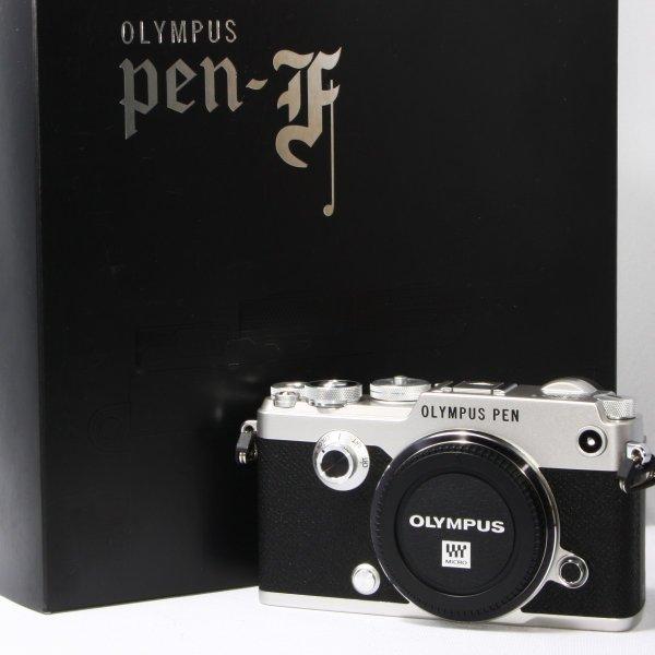 オリンパス OLYMPUS Pen-F ボディ 美品 フラッシュ、ストラップ付き カメラ