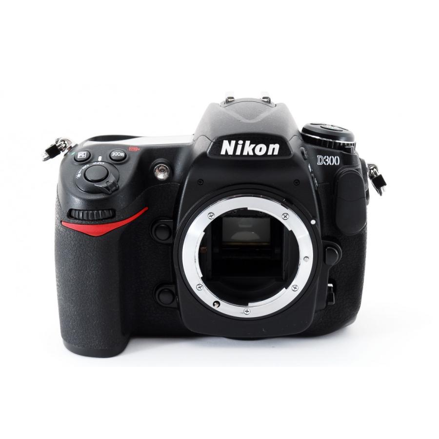 ニコン Nikon D300 ダブルズームセット 美品 、ストラップ付き