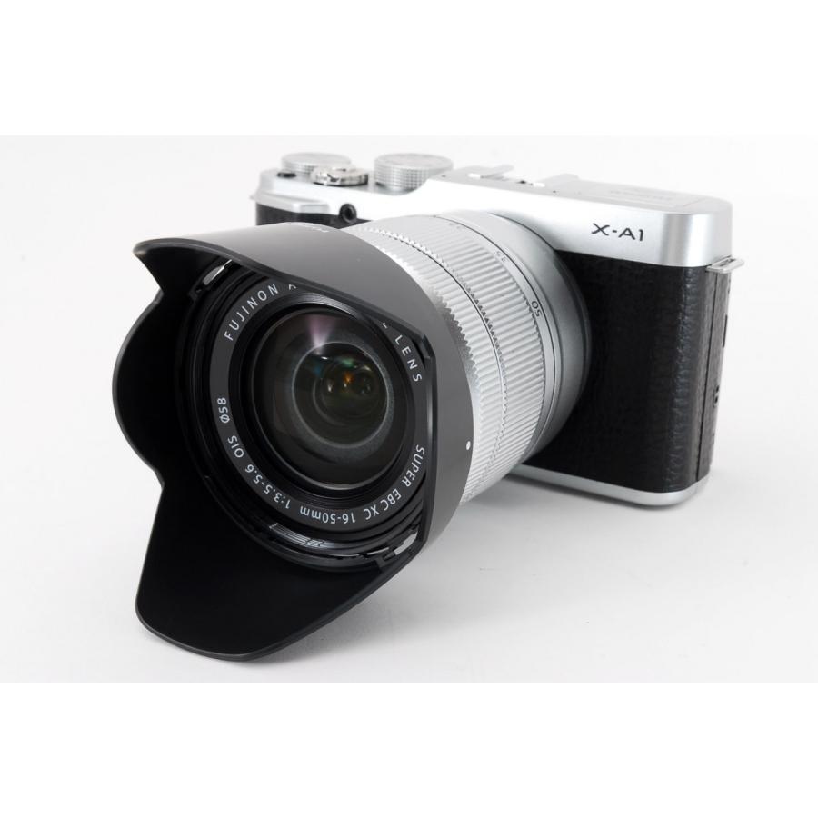 FUJIFILM フジフィルム X-A1 レンズキット シルバー 美品 小型