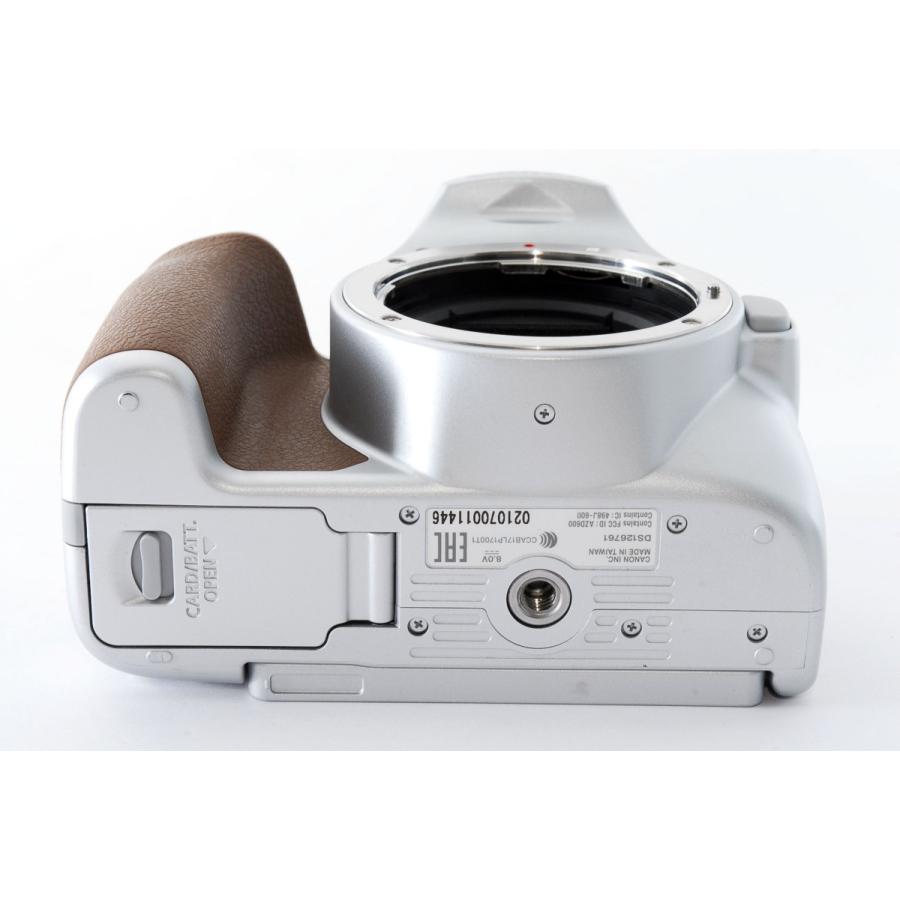 キヤノン Canon EOS Kiss X10 レンズキット シルバー 美品 バリ キヤノン Canon EOS Kiss X10 レンズキット シルバー 美品 バリ