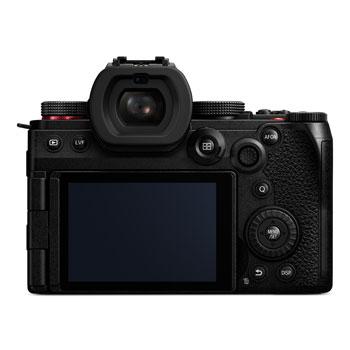 LUMIX Sシリーズ 【新品】パナソニック DC-S5M2 [ボディ] : カメラの