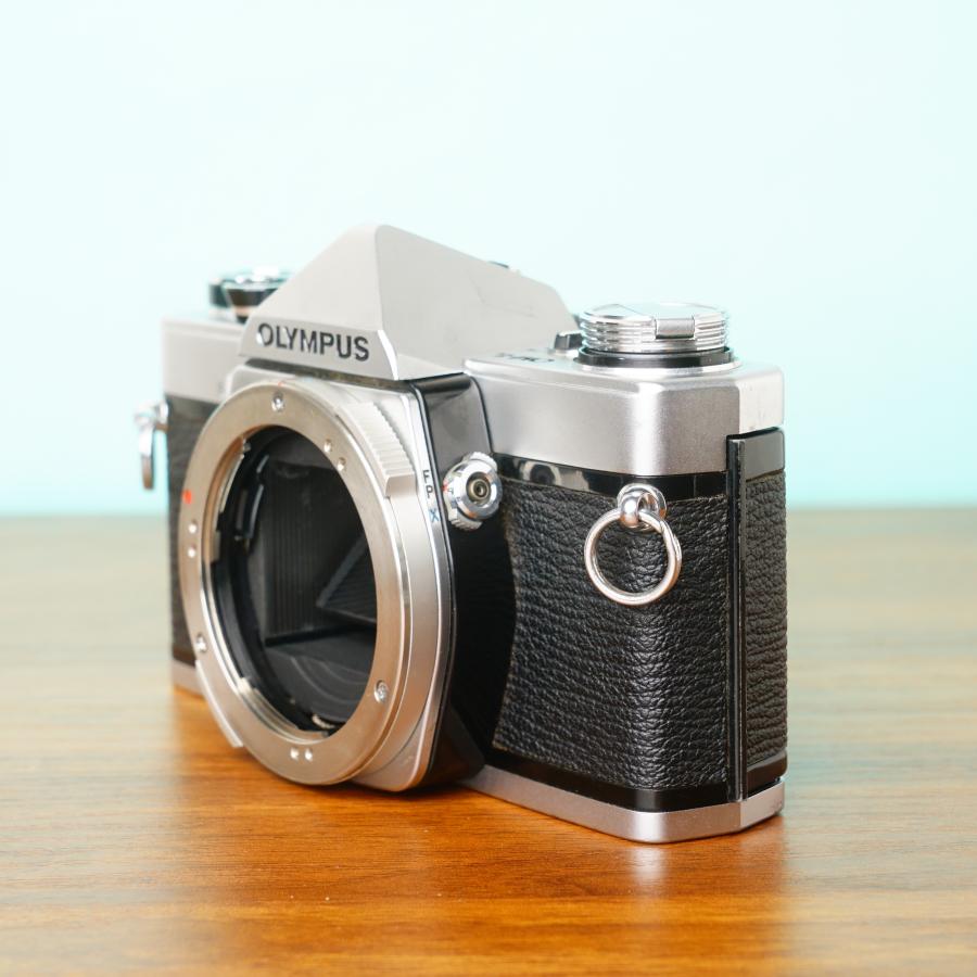 完動品◎オリンパス OM-1 ボディ フィルムカメラ #304の画像