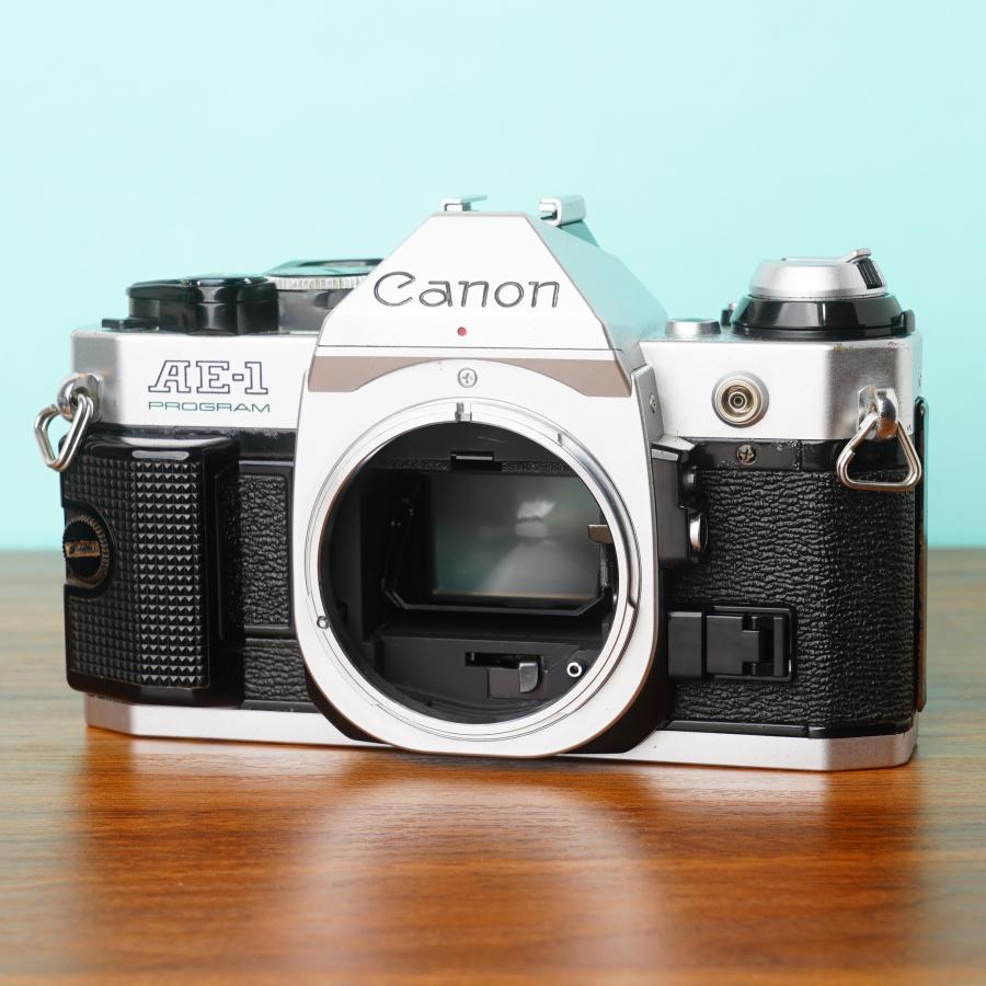 Canon AE−1 PROGRAM　フィルムカメラ　キヤノン　本体のみ キヤノン 完動品◎Canon AE-1 Program フィルムカメラ 防湿庫