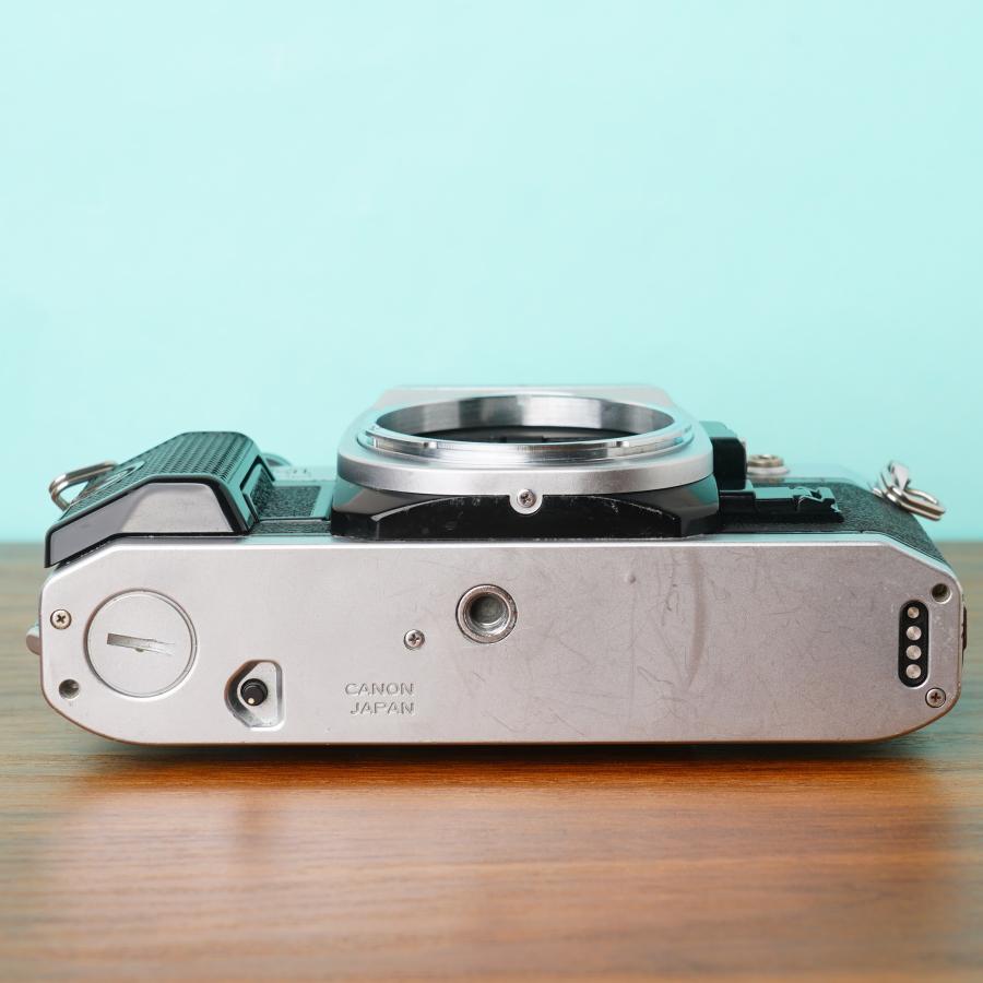 完動品◎Canon AE-1 Program フィルムカメラ 防湿庫管理 60 キヤノン 完動品◎Canon AE-1 Program フィルムカメラ 防湿庫
