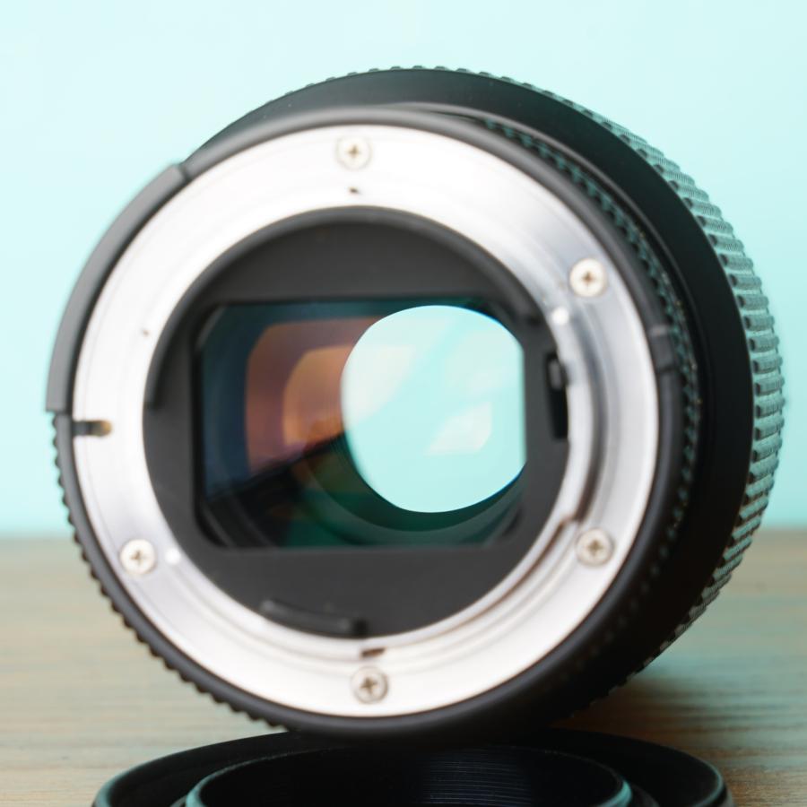 ニコン Nikon Zoom-NIKKOR 80-200mm F4.5 オールドレンズ