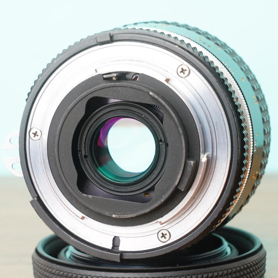 ニコン Ai Micro Nikkor 55mm f3.5 オールドレンズ 50 ニコン Ai Micro Nikkor 55mm f3.5 オールドレンズ 50 : カメラ