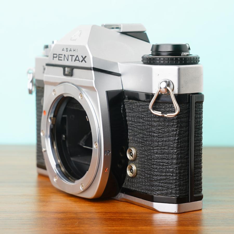 完動品◎ペンタックスKX ボディ フィルムカメラ ケース付き #455 ペンタックス 完動品◎ペンタックス KX ボディ フィルムカメラ
