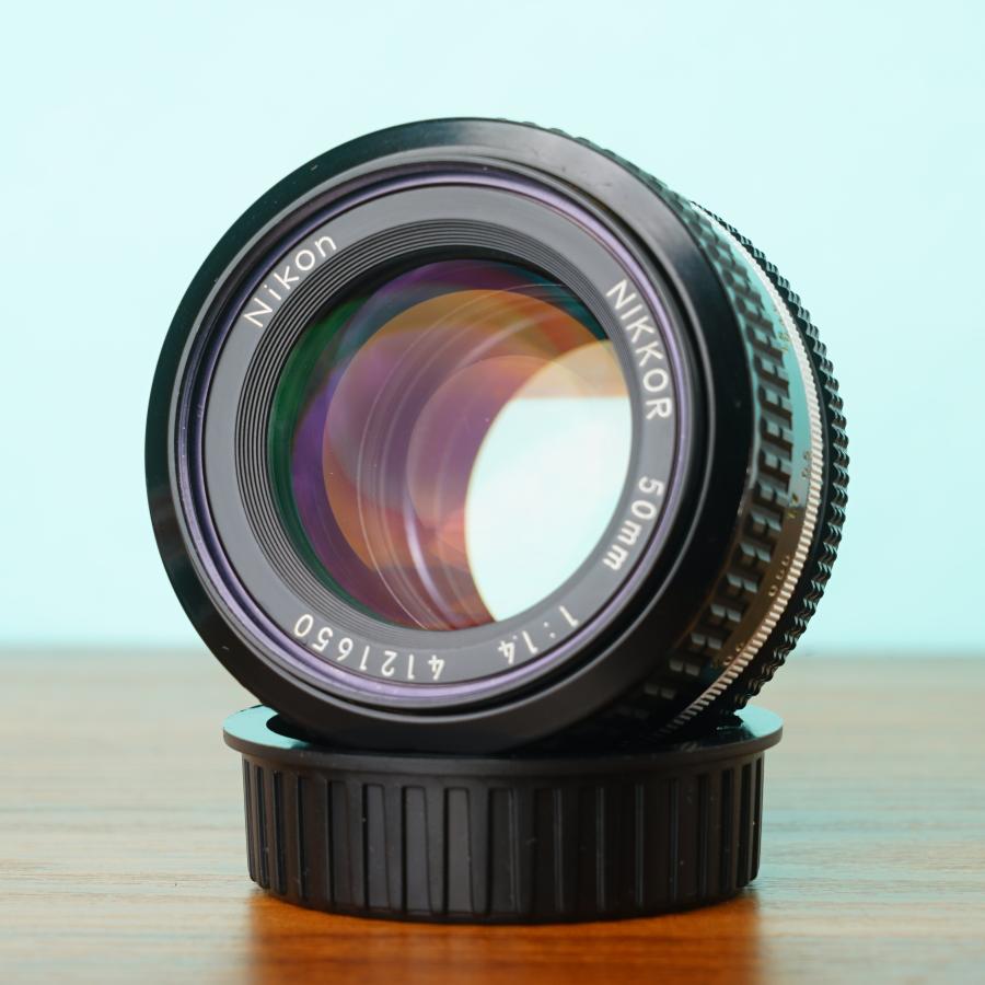 ニコン Nikon Ai NIKKOR 50mm f1.4 オールドレンズ レンズフード付き