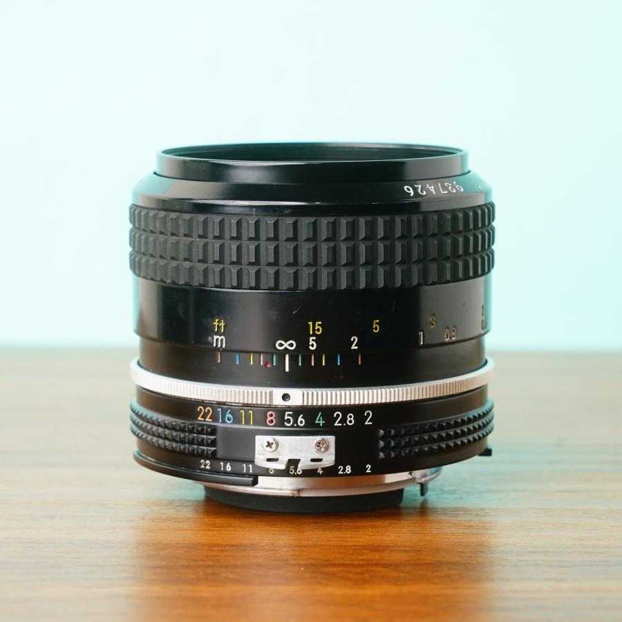 Nikon AI Nikkor 35mm f2.8 MFオールドレンズ フード付 ニコン（Nikon） Ai Nikkor 35mm F2 オールドレンズ 純正レンズフード