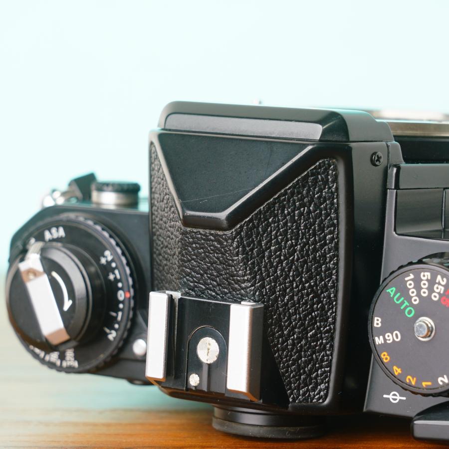 ニコン（Nikon） [美品] 完動品◎ニコン FE ブラック ボディ フィルム