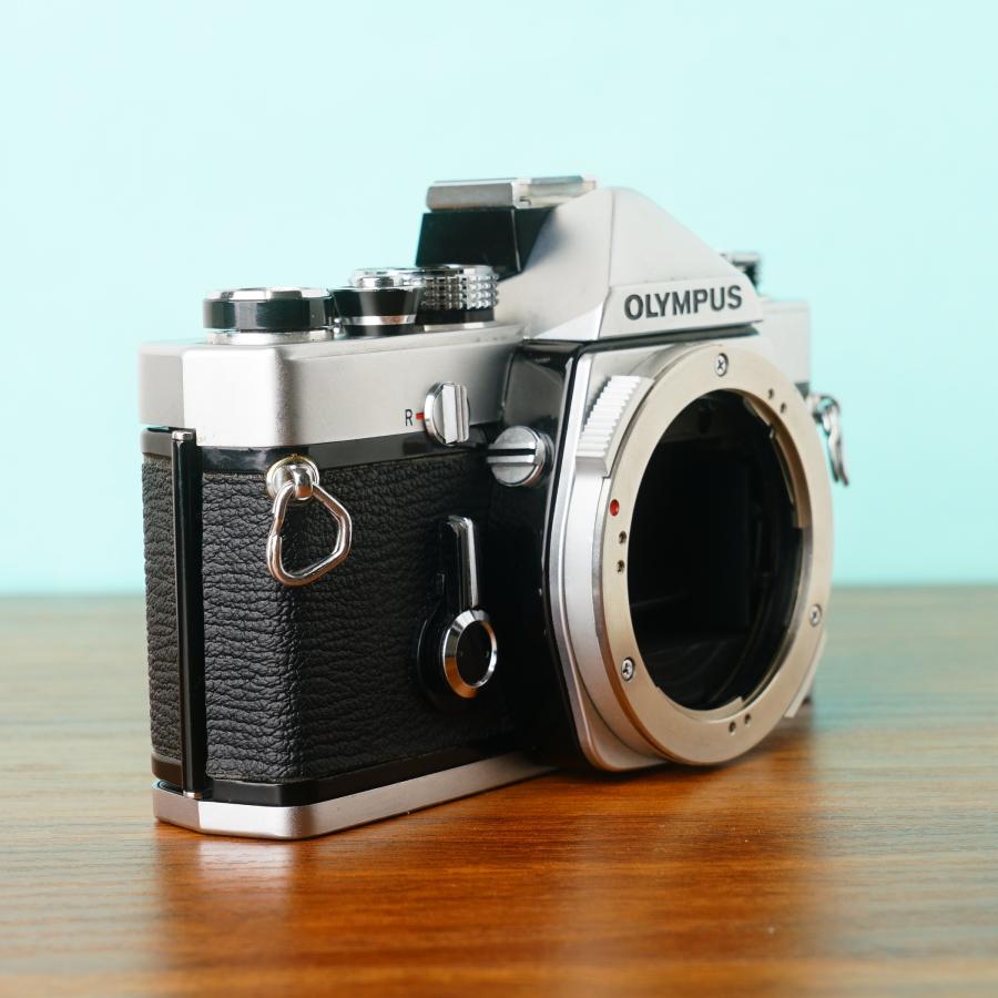 【完動・美品・整備済み】Olympus OM-1 シルバー（プリズム腐食なし）337_2