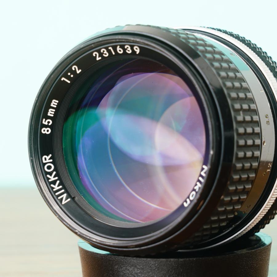ニコン（Nikon） Ai Nikkor 85mm F2 オールドレンズ #353 : カメラの