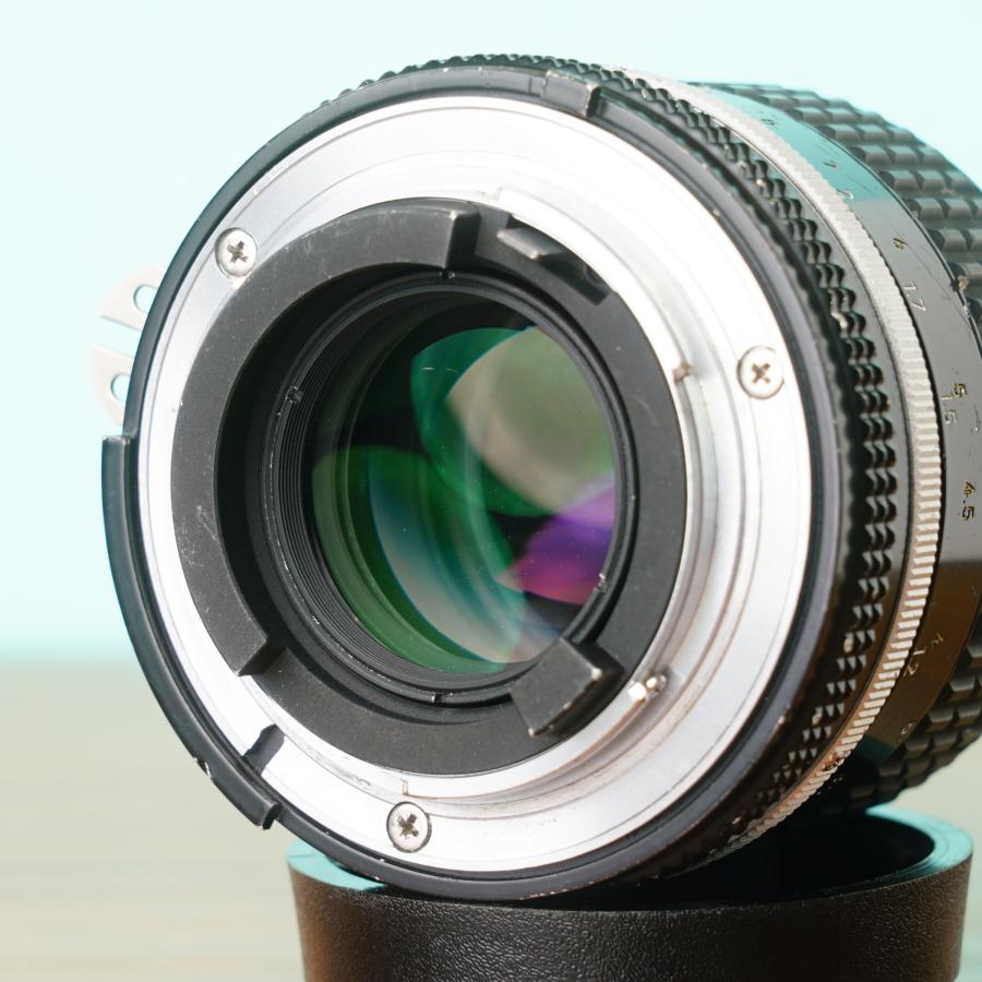 ニコン（Nikon） Ai Nikkor 85mm F2 オールドレンズ #353 : カメラの