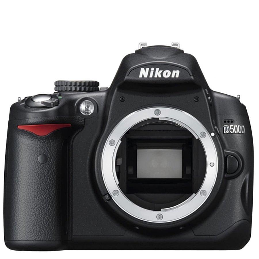 Nikon D5000 デジタル一眼レフカメラ 訳あり品 Nikon D5000 デジタル一眼レフカメラ 訳あり