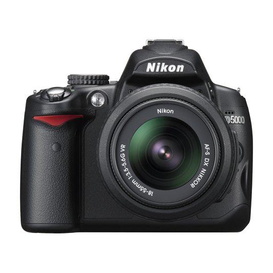 Nikon D5000 デジタル一眼レフカメラ レンズ2本セット Amazon | Nikon デジタル一眼レフカメラ D5000 ダブルズーム